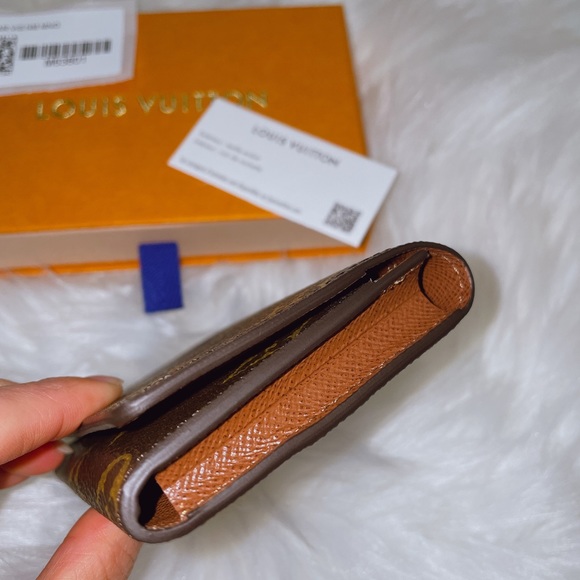 Louis Vuitton monogram card holder - Picture 8 of 11